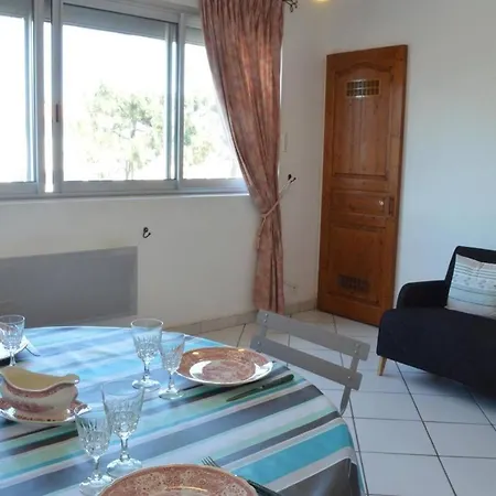 Appartement 3 Pièces 4 Couchages Sur Bn100-c601 *
