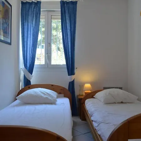 Appartamento 3 Pièces 4 Couchages Sur Bn100-c601 *