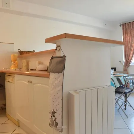 3 Pieces 4 Couchages Sur Bn100-c601 Apartment *