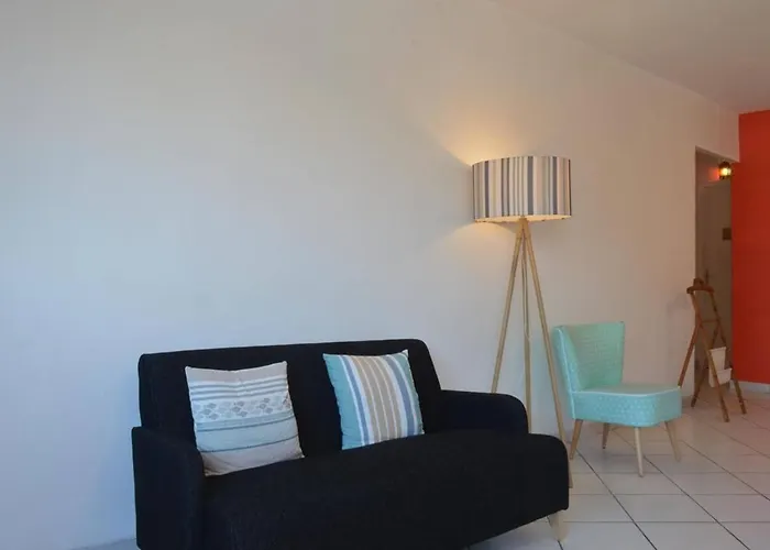 3 Pieces 4 Couchages Sur Bn100-c601 *